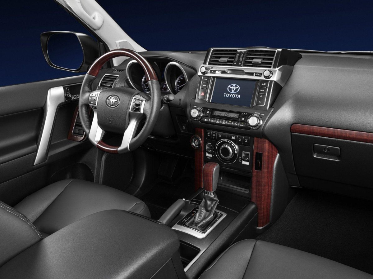 Тойота ленд Крузер Прадо 2017