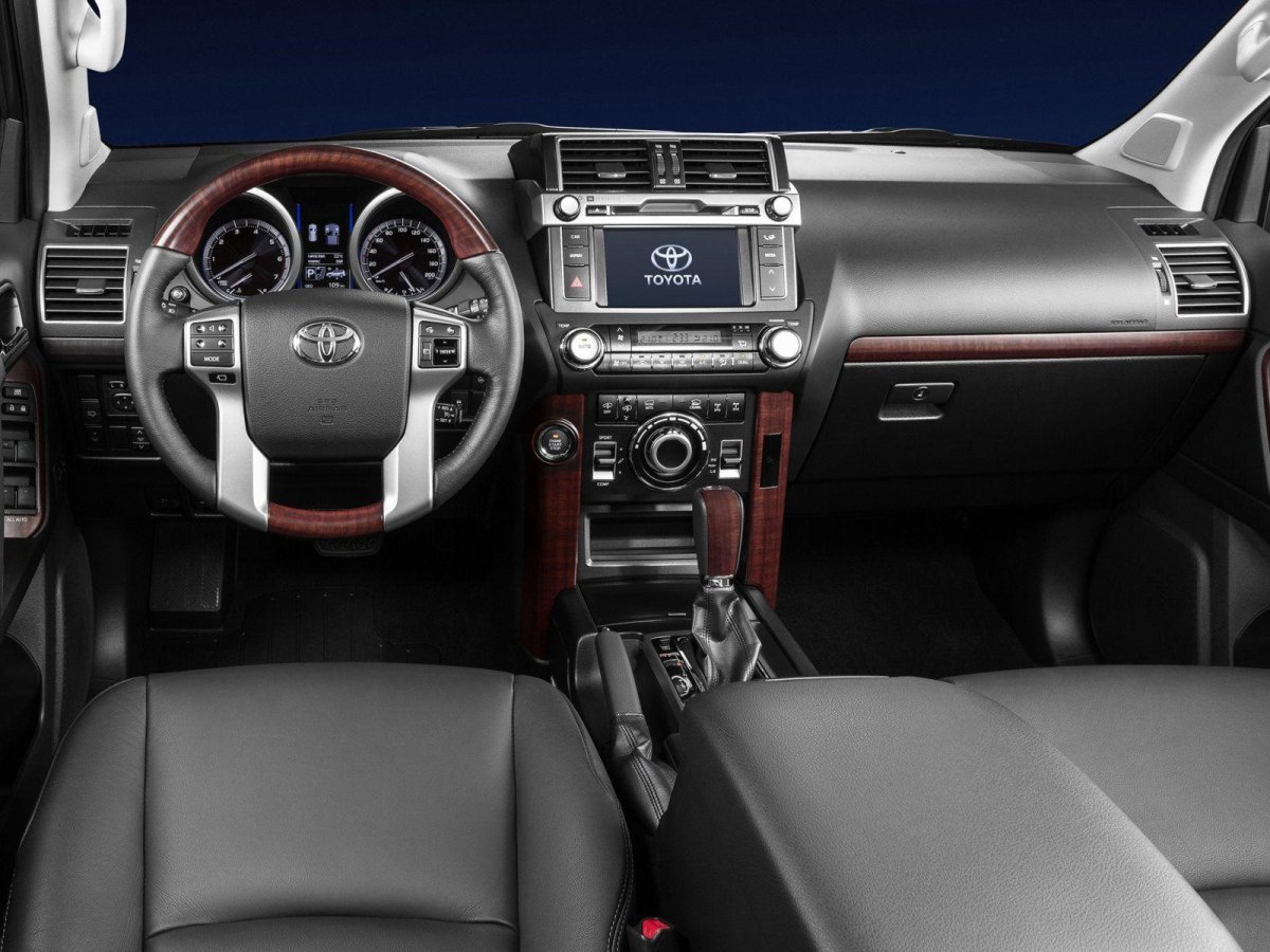 Тойота ленд Крузер Прадо 2017