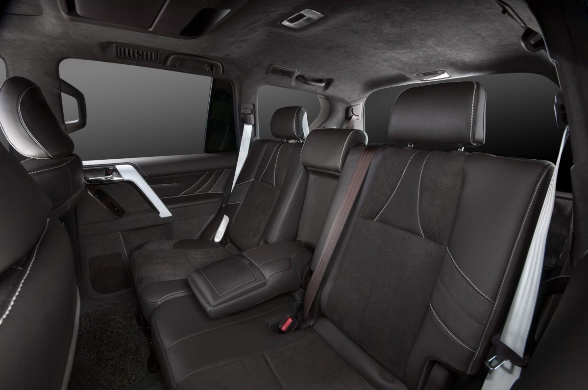 Toyota Land Cruiser Prado салон сзади