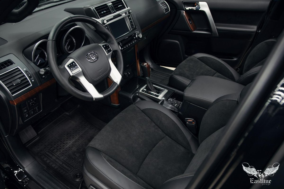 Отделка кожей торпеды ленд Крузер Прадо 150 Рестайлинг