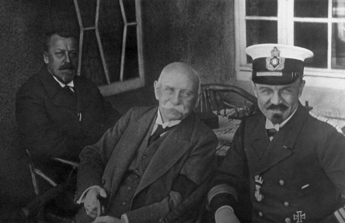 Граф Фердинанд Цеппелин