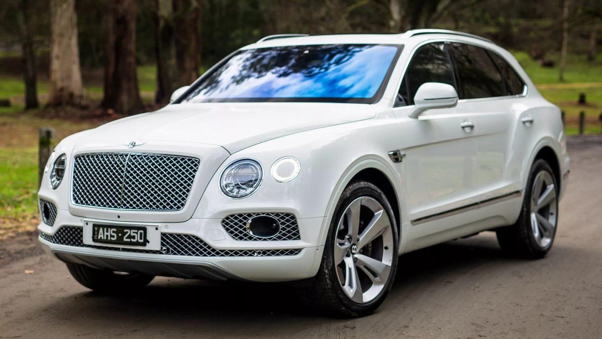 Бентли Бентайга