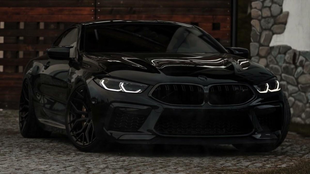 БМВ м8 черная