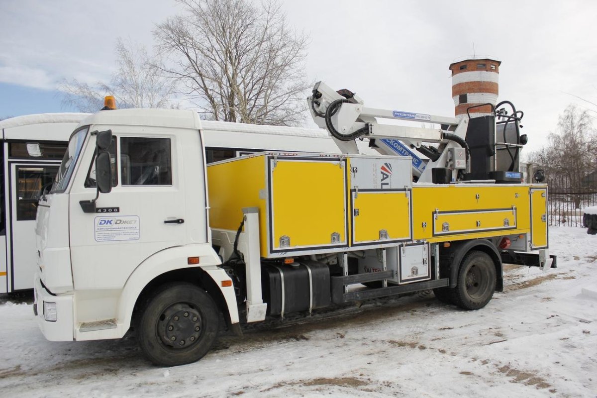 Противообледенительная машина Elephant Beta