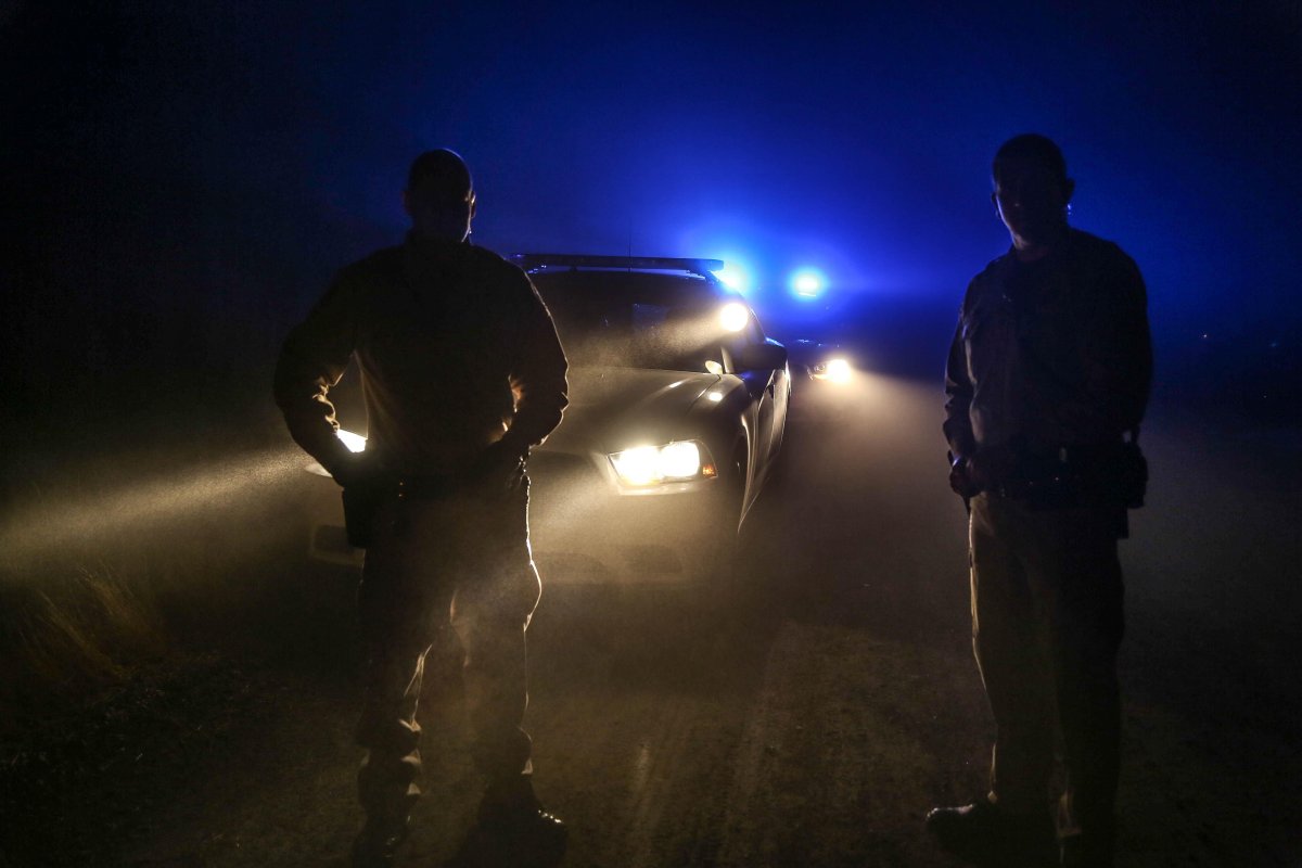 Полицейский ночью