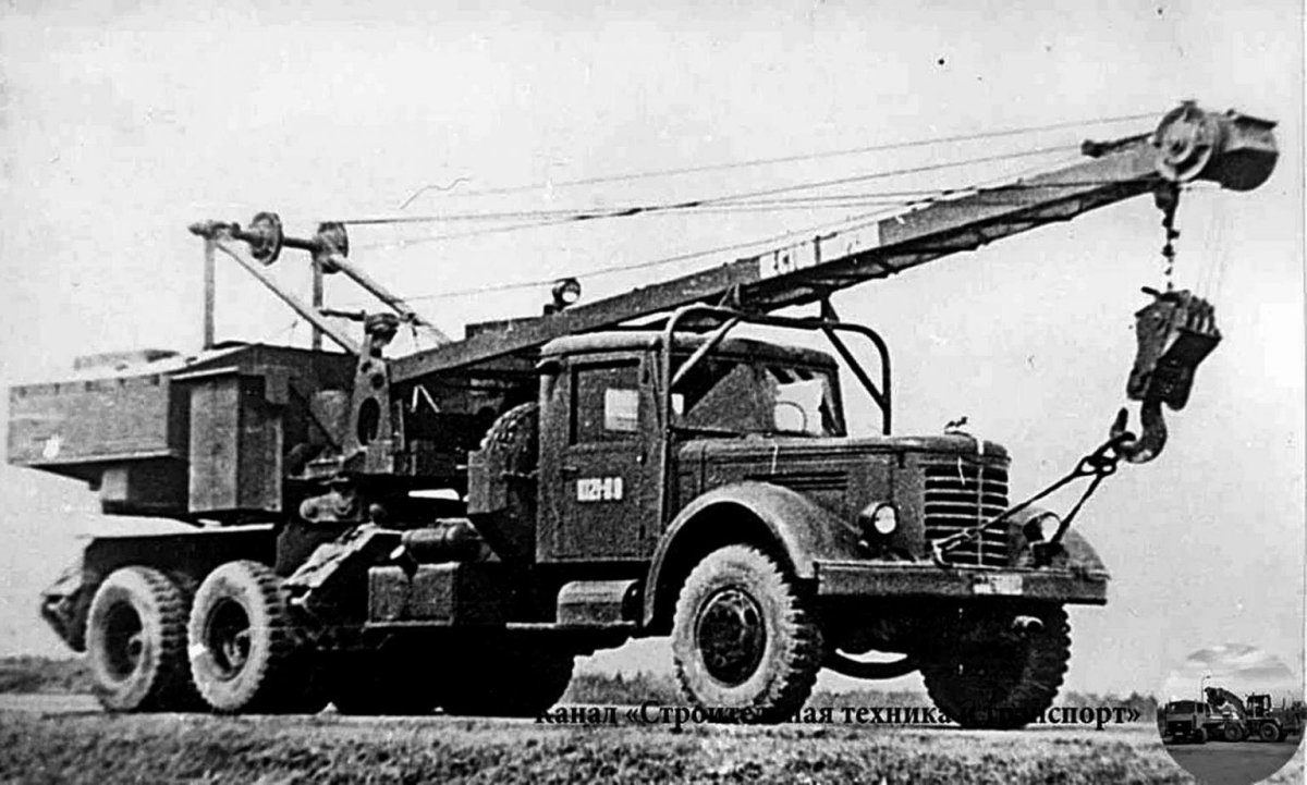 Автокран ЯАЗ-210