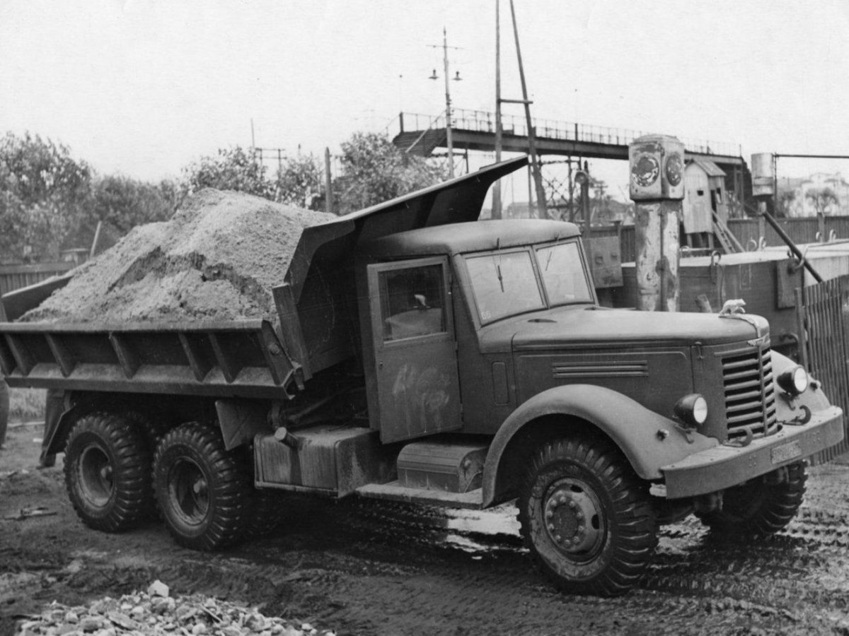 ЯАЗ 210 самосвал