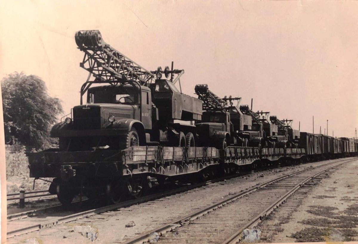 Кран к-104 ЯАЗ-210