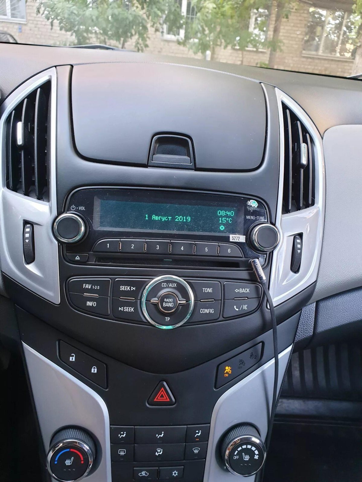 Штатная магнитола Шевроле Круз 2013