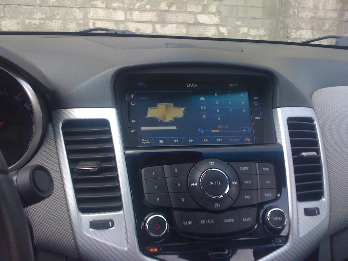 Штатная сенсорная магнитола Шевроле Круз