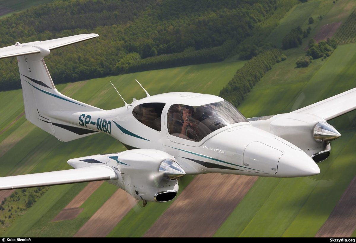 Diamond da42