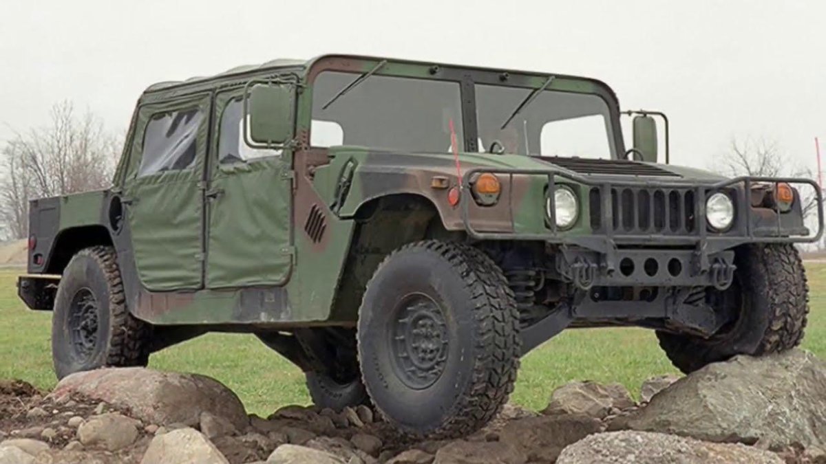 Hummer HMMWV М-998