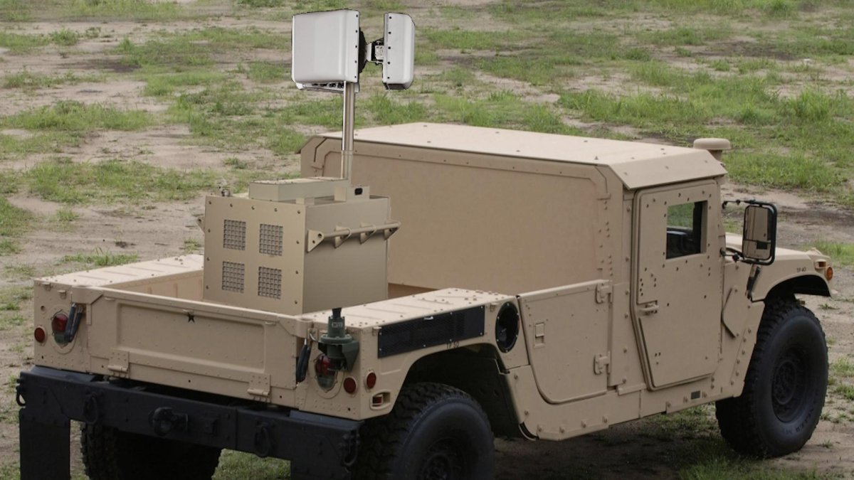 HMMWV m1152