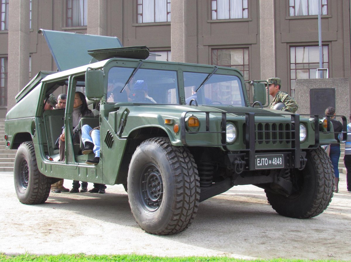 HMMWV m998