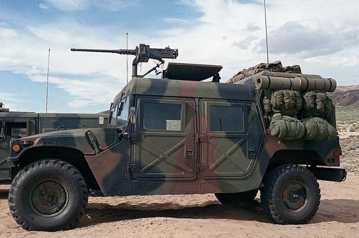 M998 HMMWV "Хаммер"