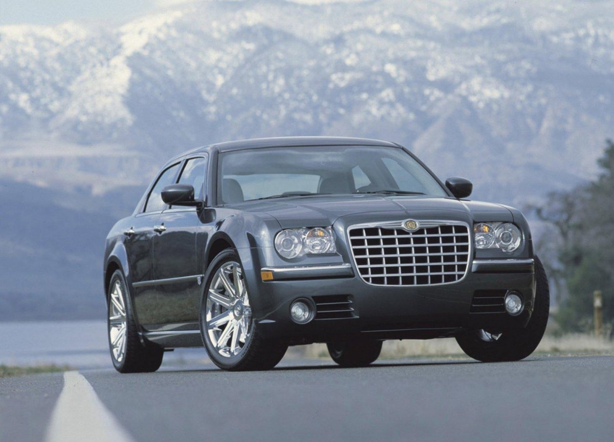 Машина Chrysler 300c