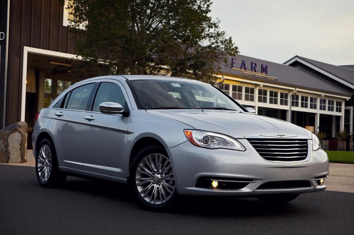 Chrysler 200 2013