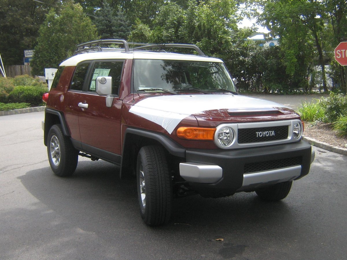 Тойота джип 2000