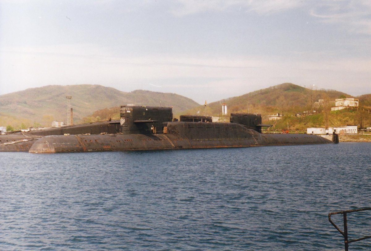 База подводных лодок бухта Павловск