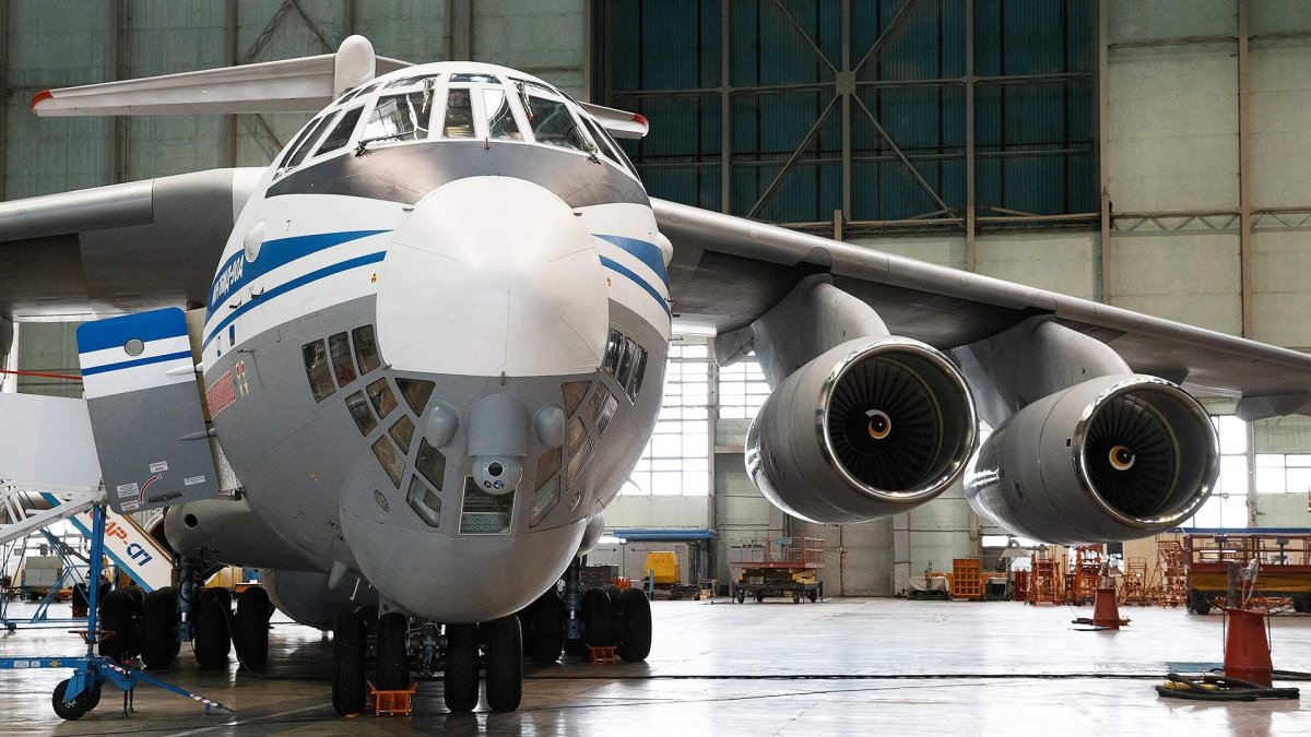 Самолёт ил-76мд-90а