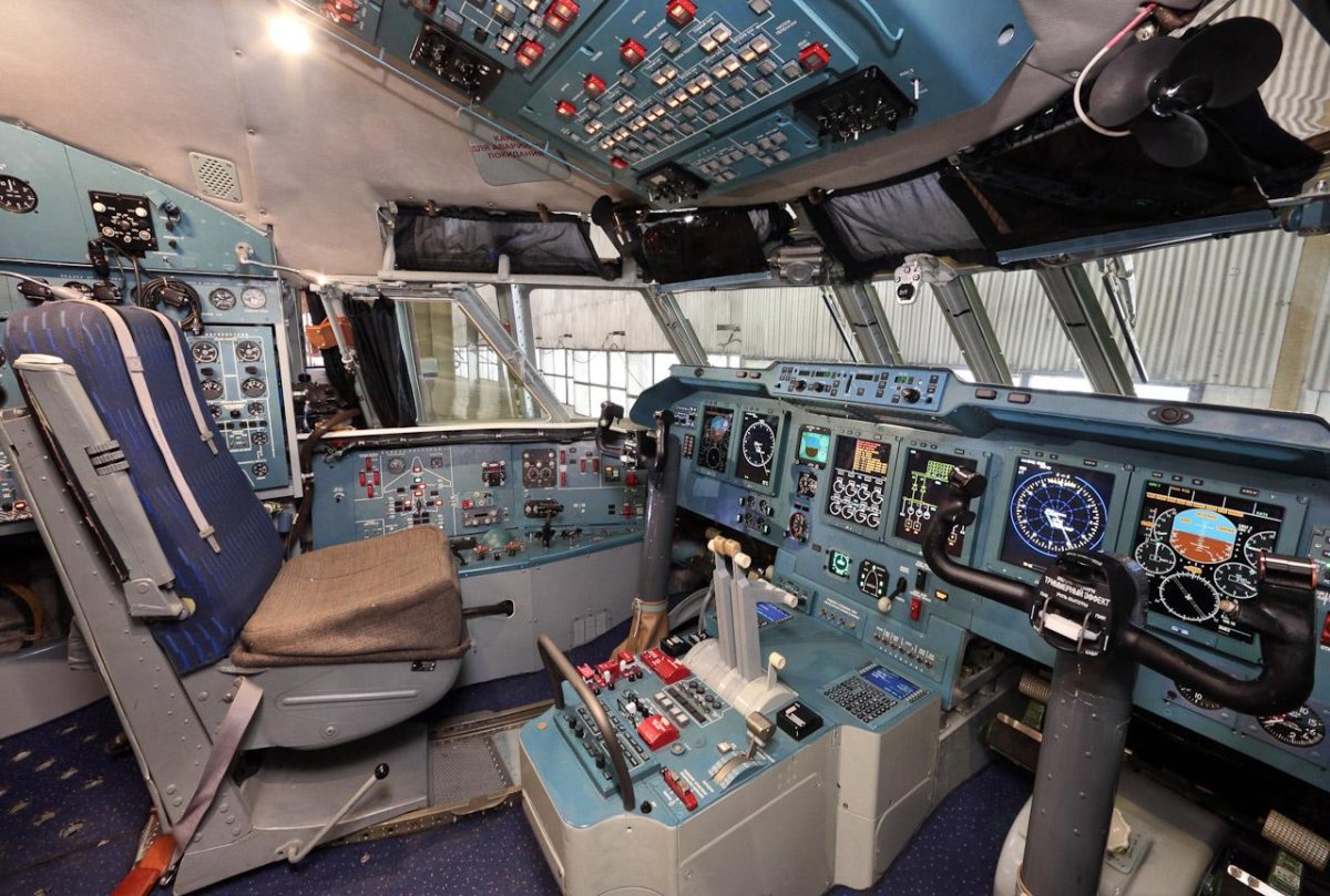 Ил-76мд-90а кабина