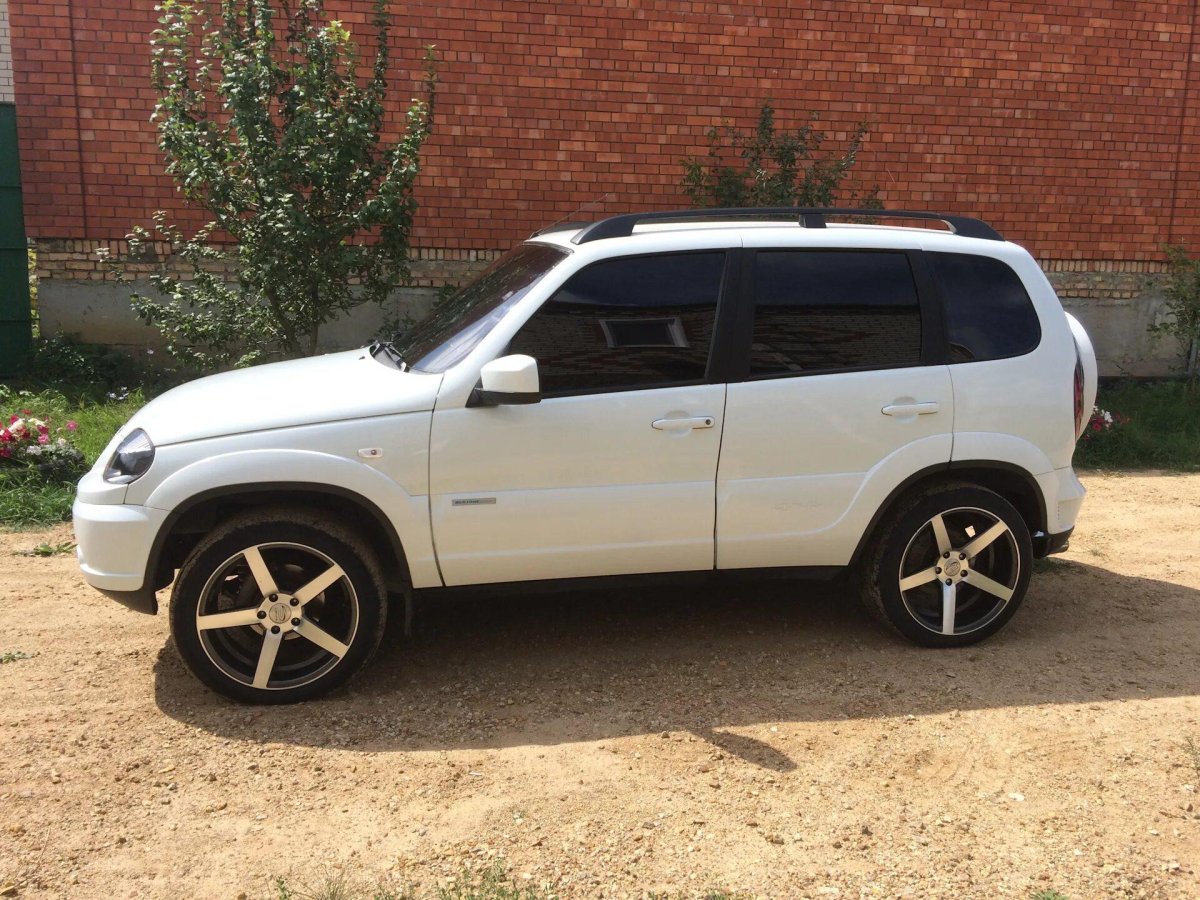 Шевроле Нива r18