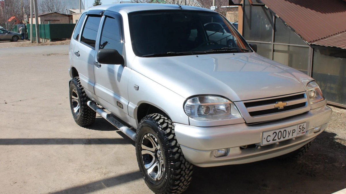 Шевроле Нива 2003