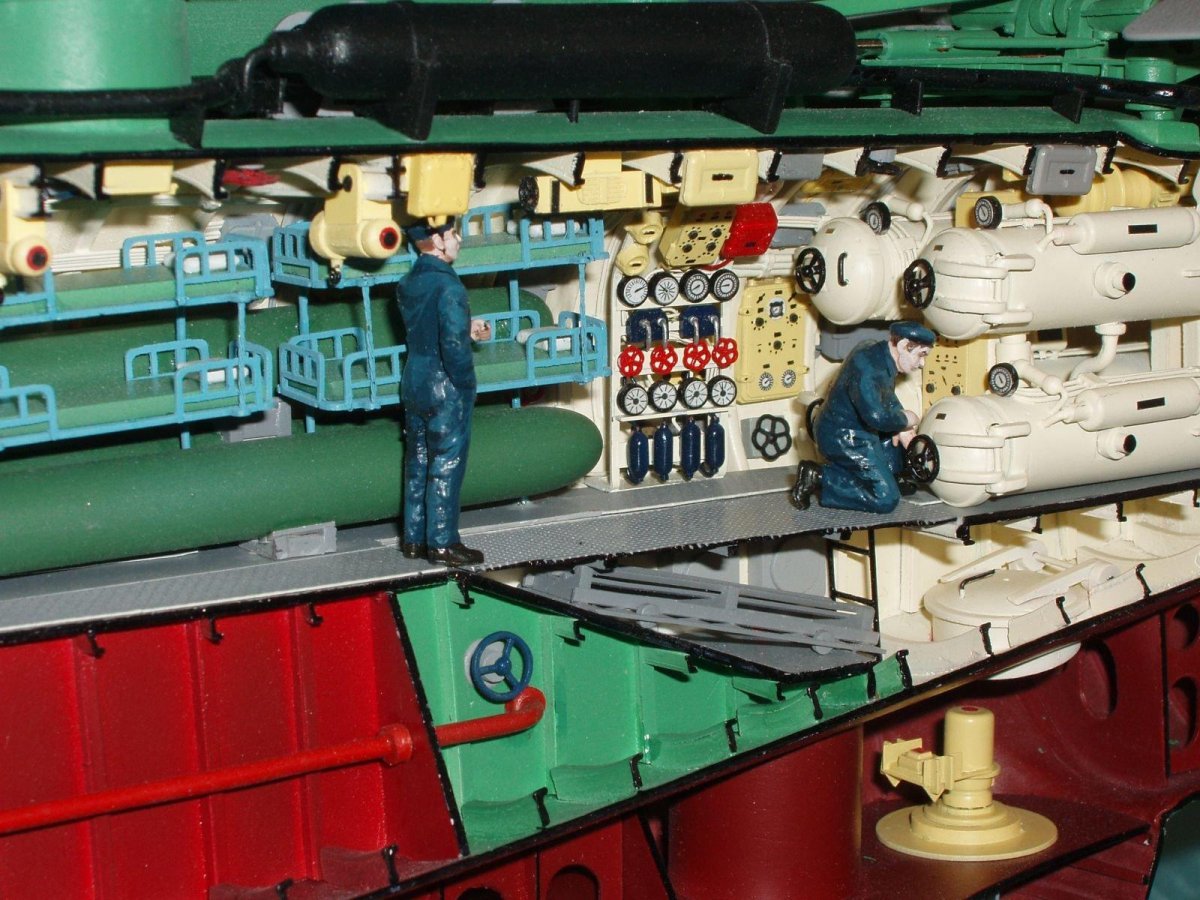 Центральный пост подводной лодки проекта 613