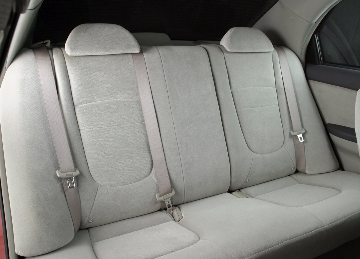 Kia Spectra салон сзади