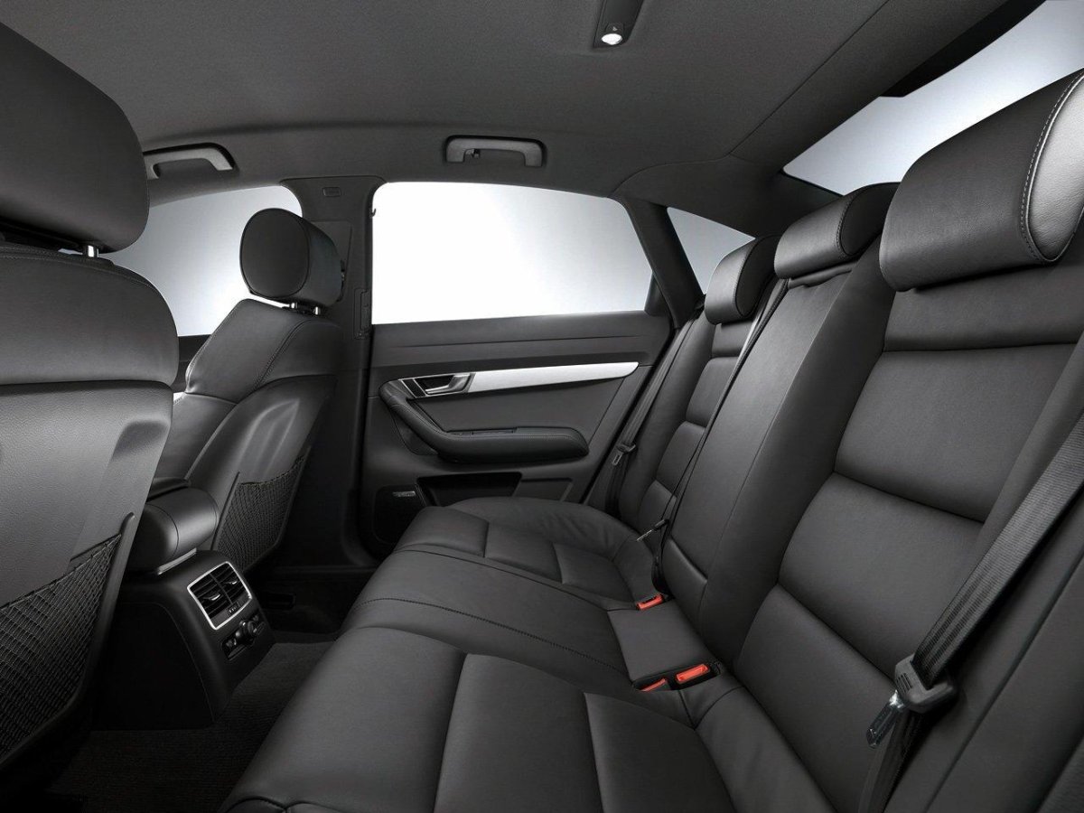 Audi a6 c6 салон сзади