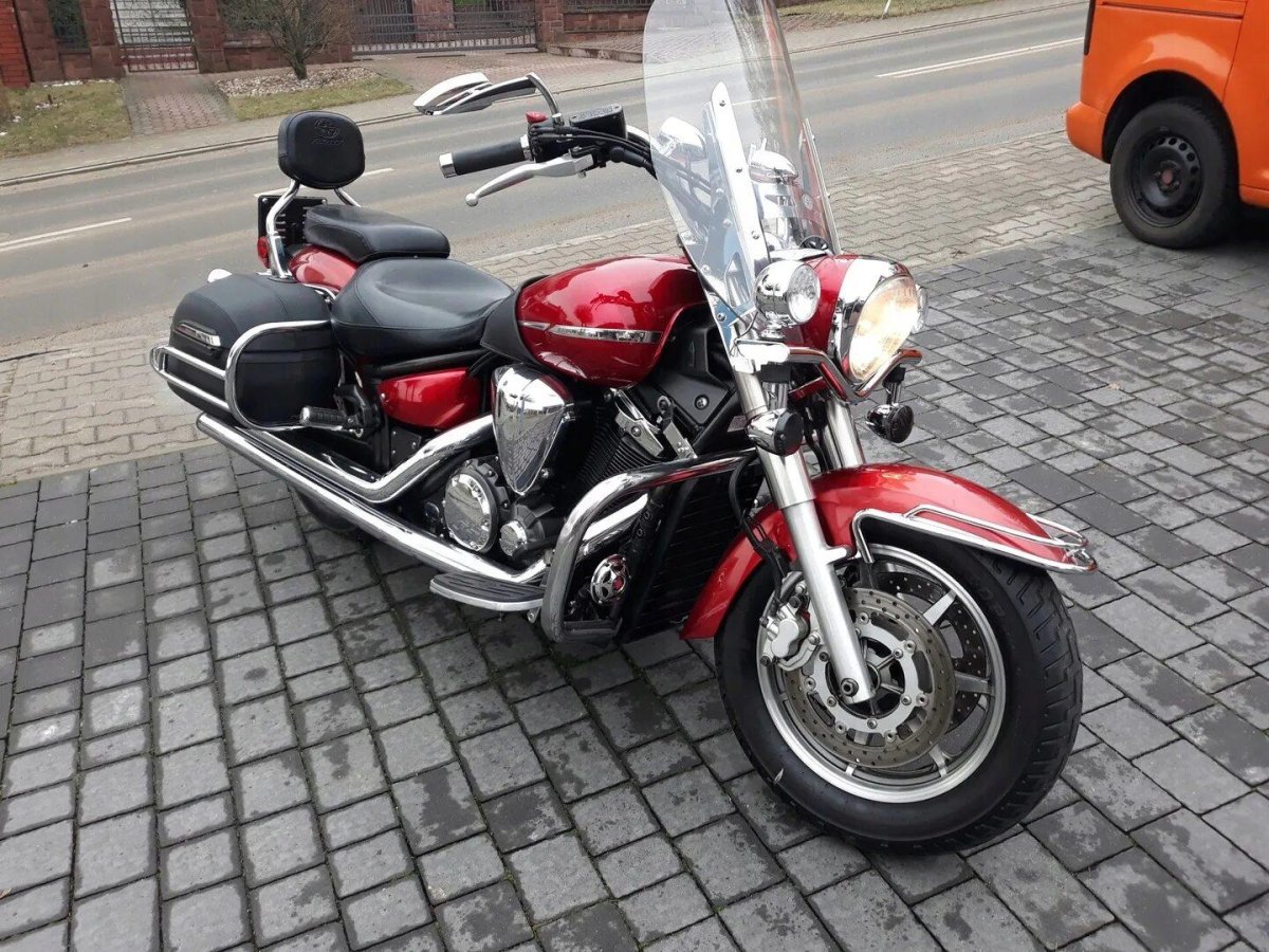 Yamaha XVS 1300 Midnight Star