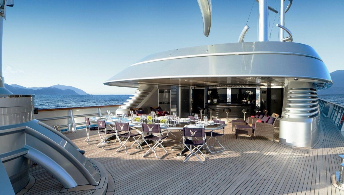 Яхта Мальтис Фалькон