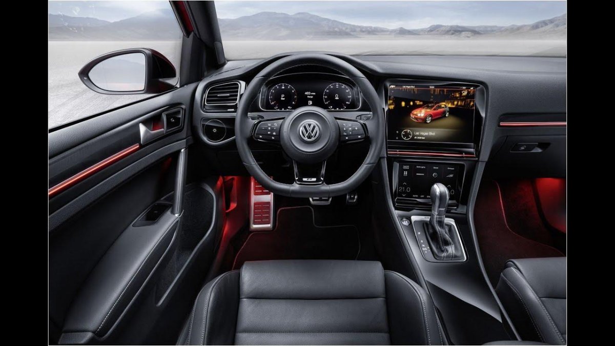 VW Golf 8r салон