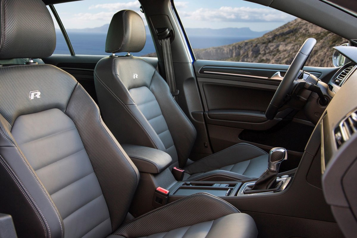 Гольф 7 салон