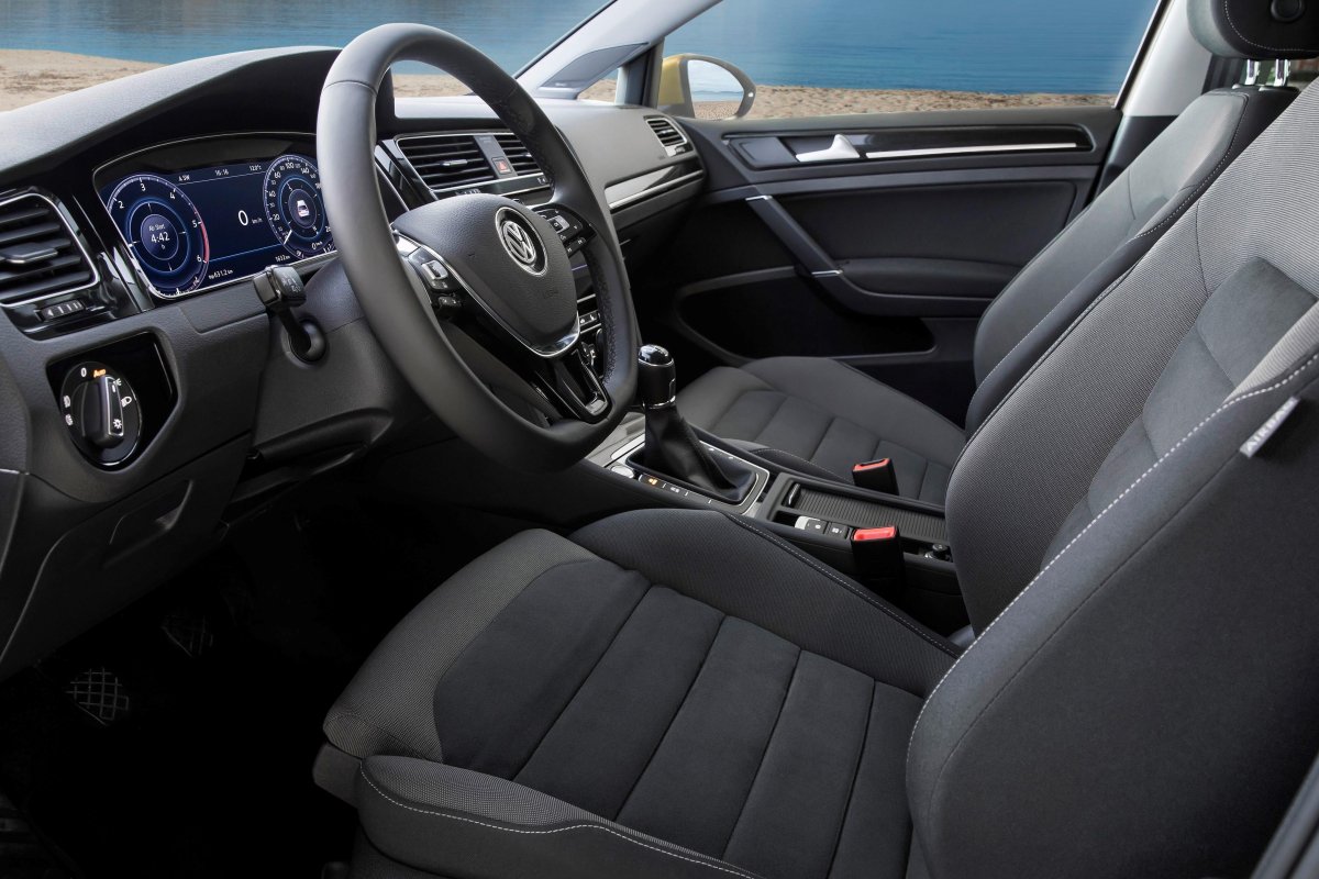 Гольф 7 Рестайлинг салон