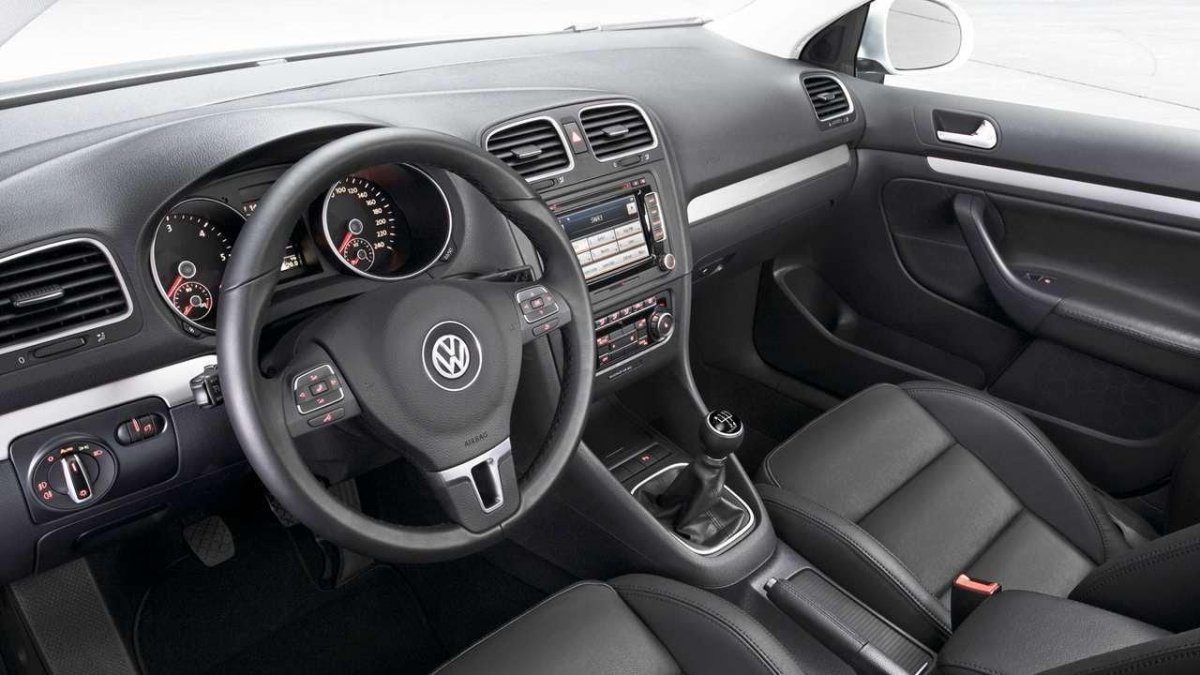 Гольф 6 салон