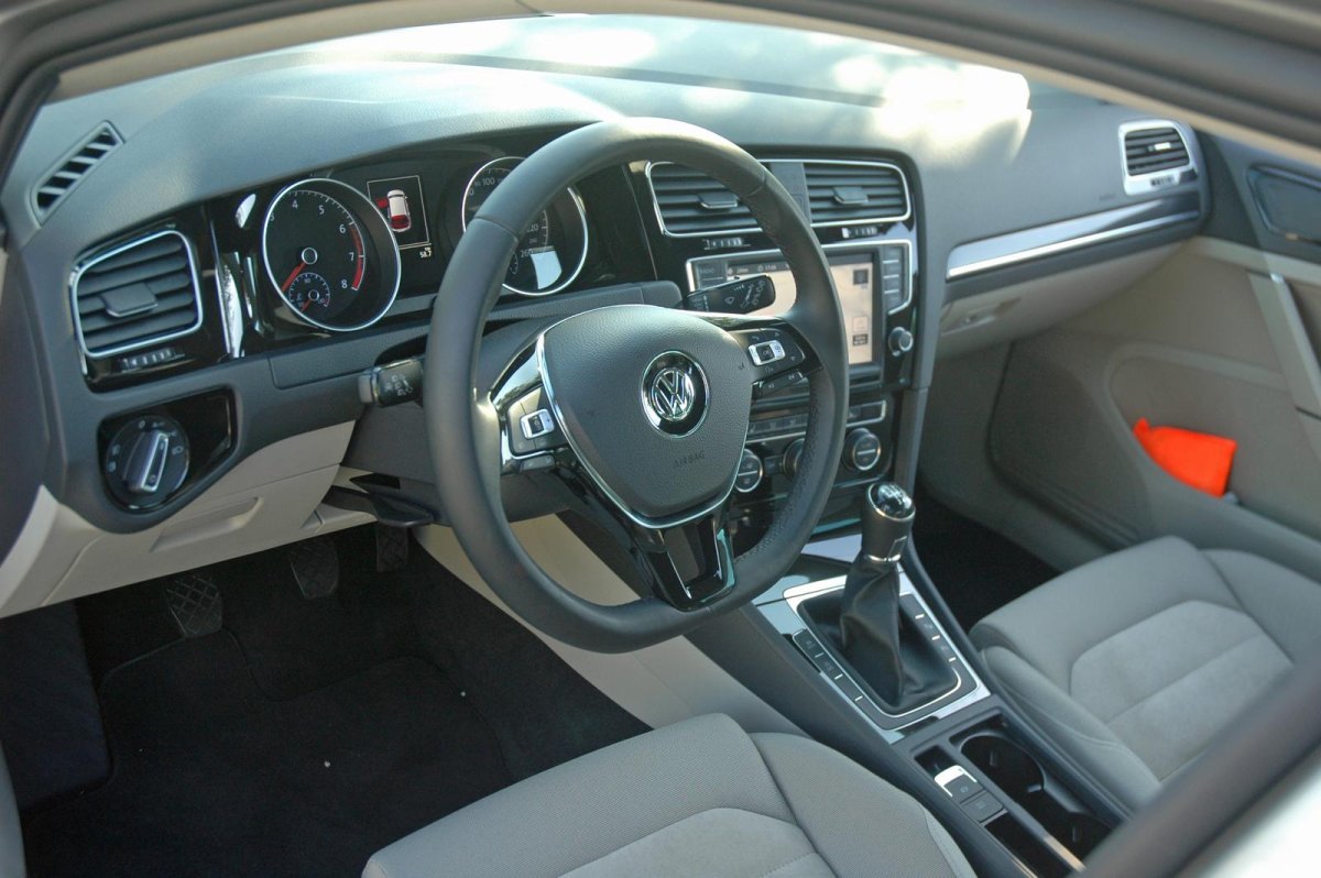 Гольф 7 салон