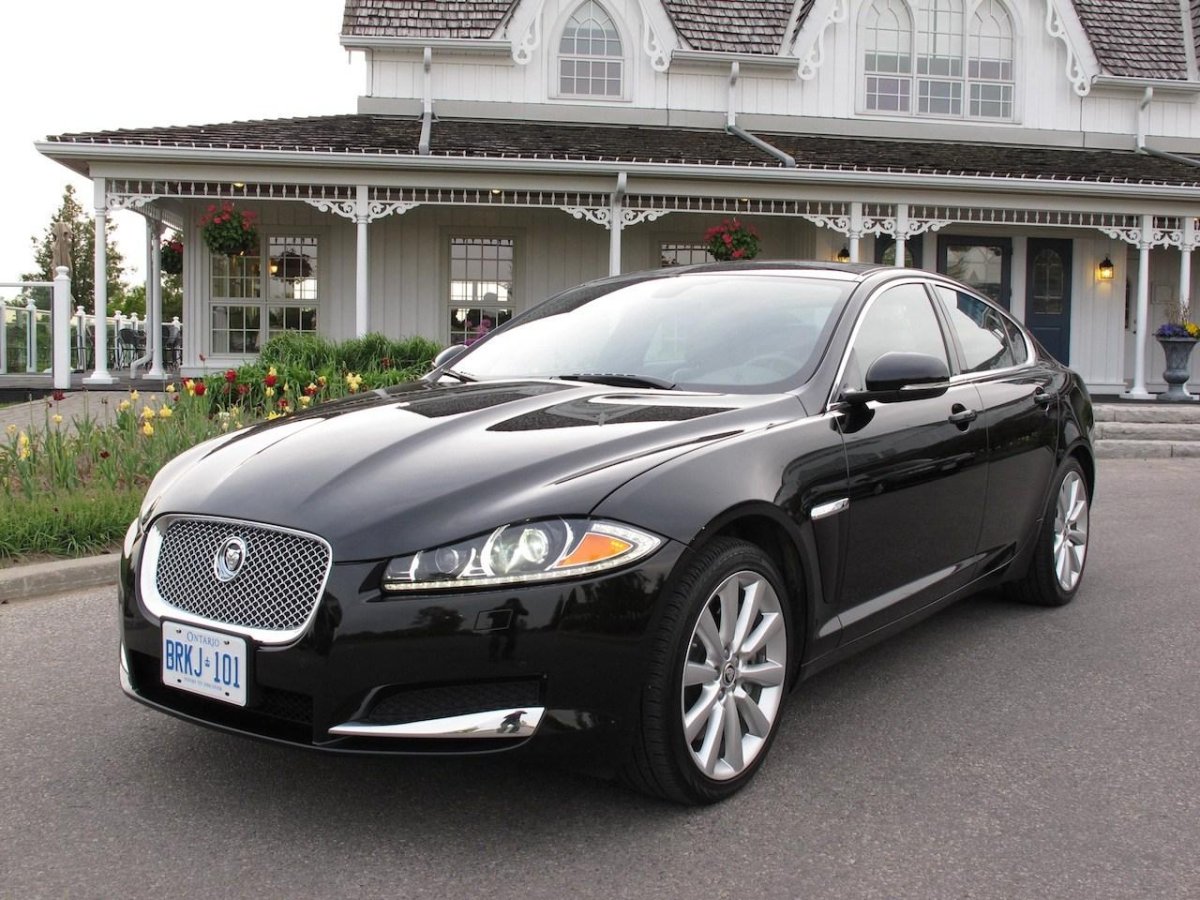 Ягуар XF 2013