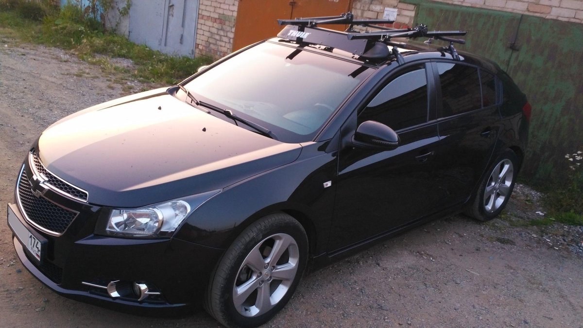 Багажник на крышу Шевроле Круз седан 2011