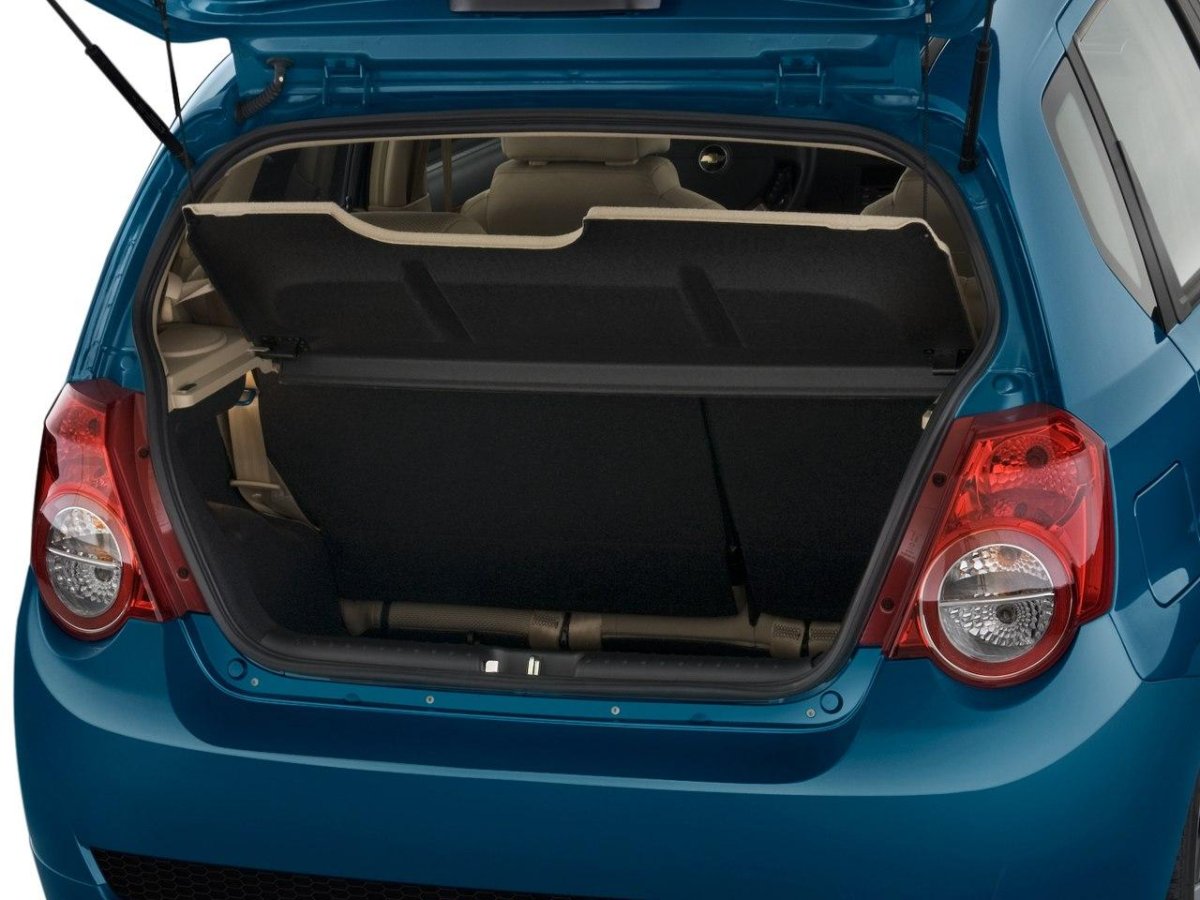 Шевроле Авео т300 багажник