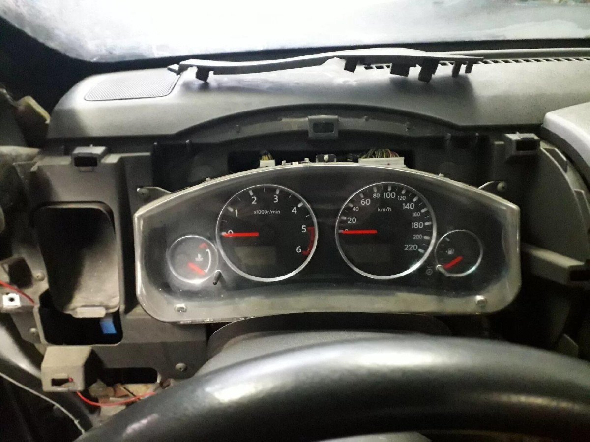 Приборная панель Pathfinder r51