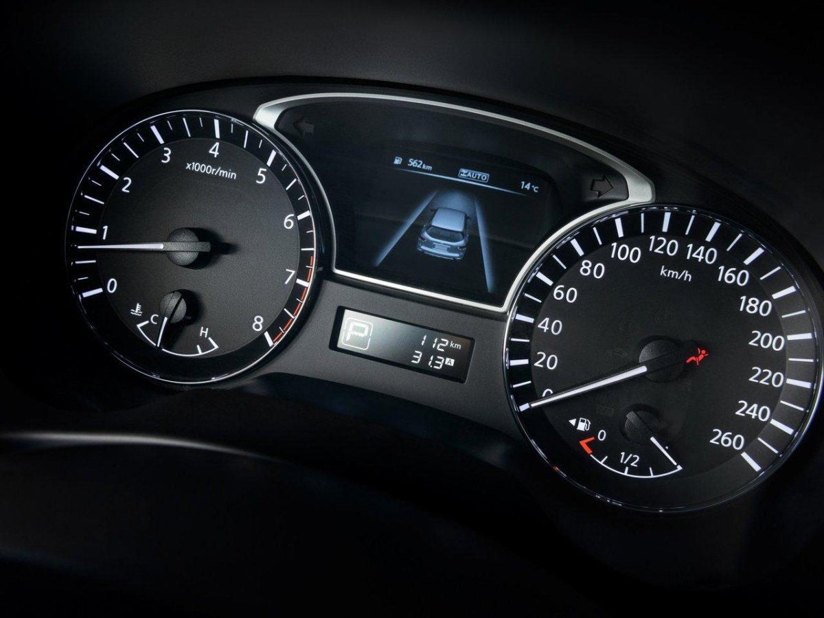 Приборная панель Ниссан Патфайндер