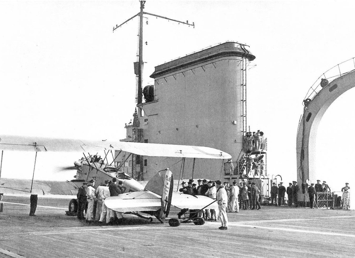 Авианосец Беарн Франция