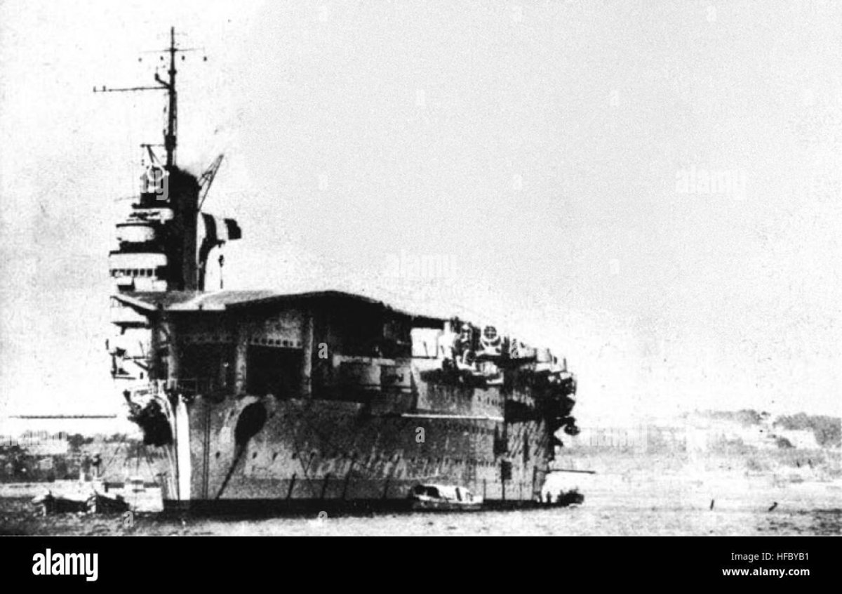 Béarn французский авианосец