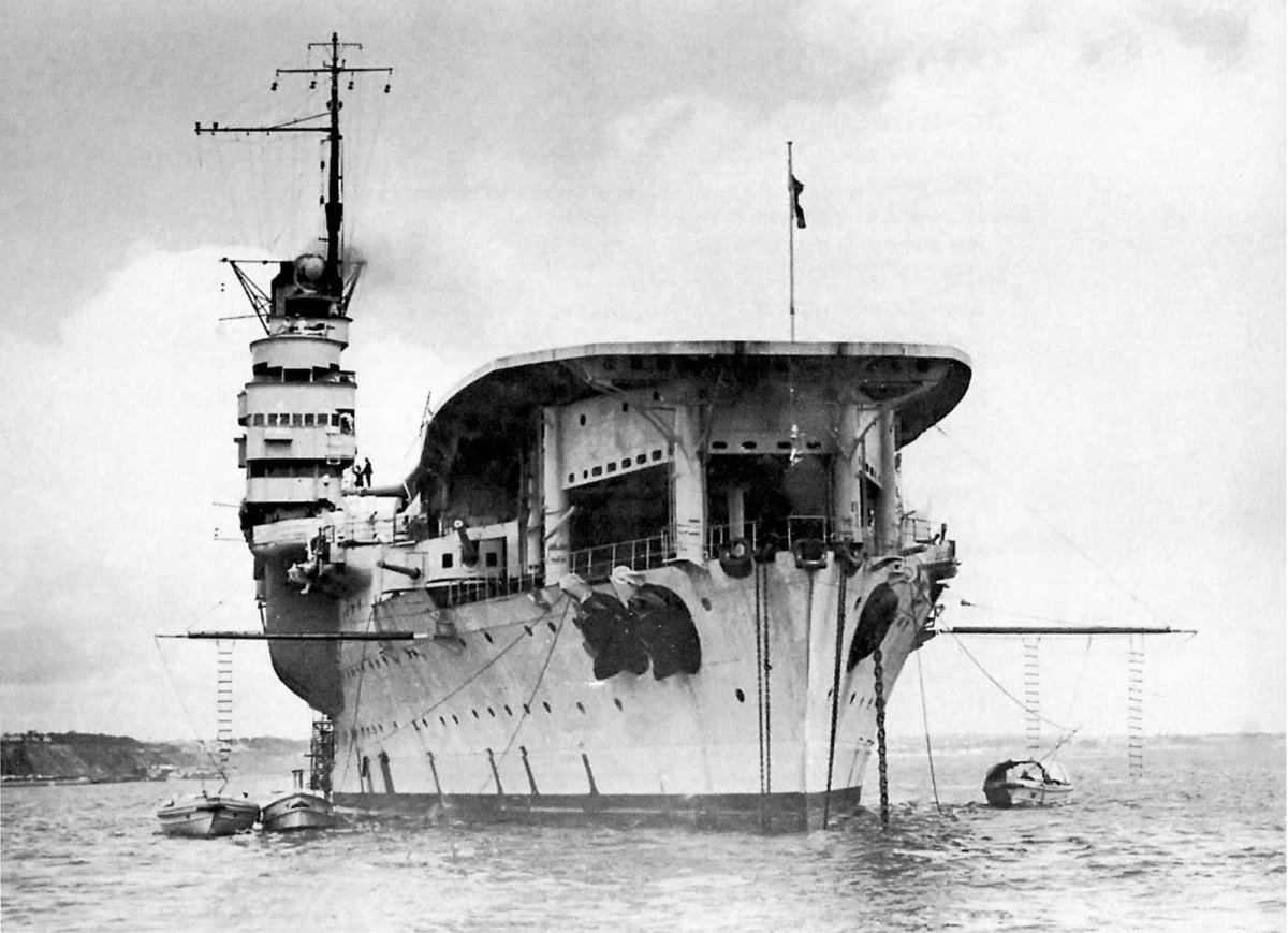 Авианосец Беарн Франция