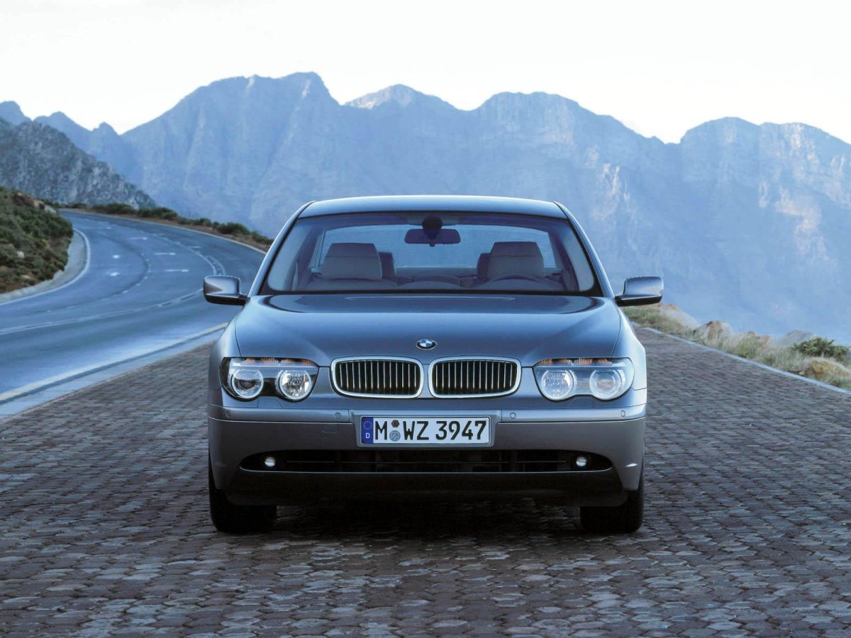 BMW 7 Series (e65)