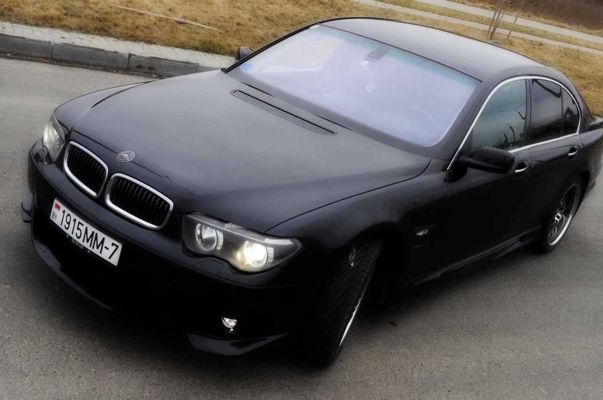 БМВ 7 кузов е65