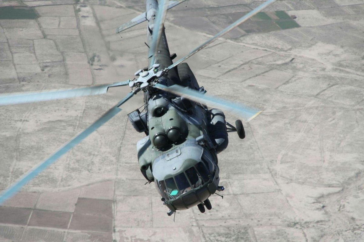 Ми-8 вертолёт