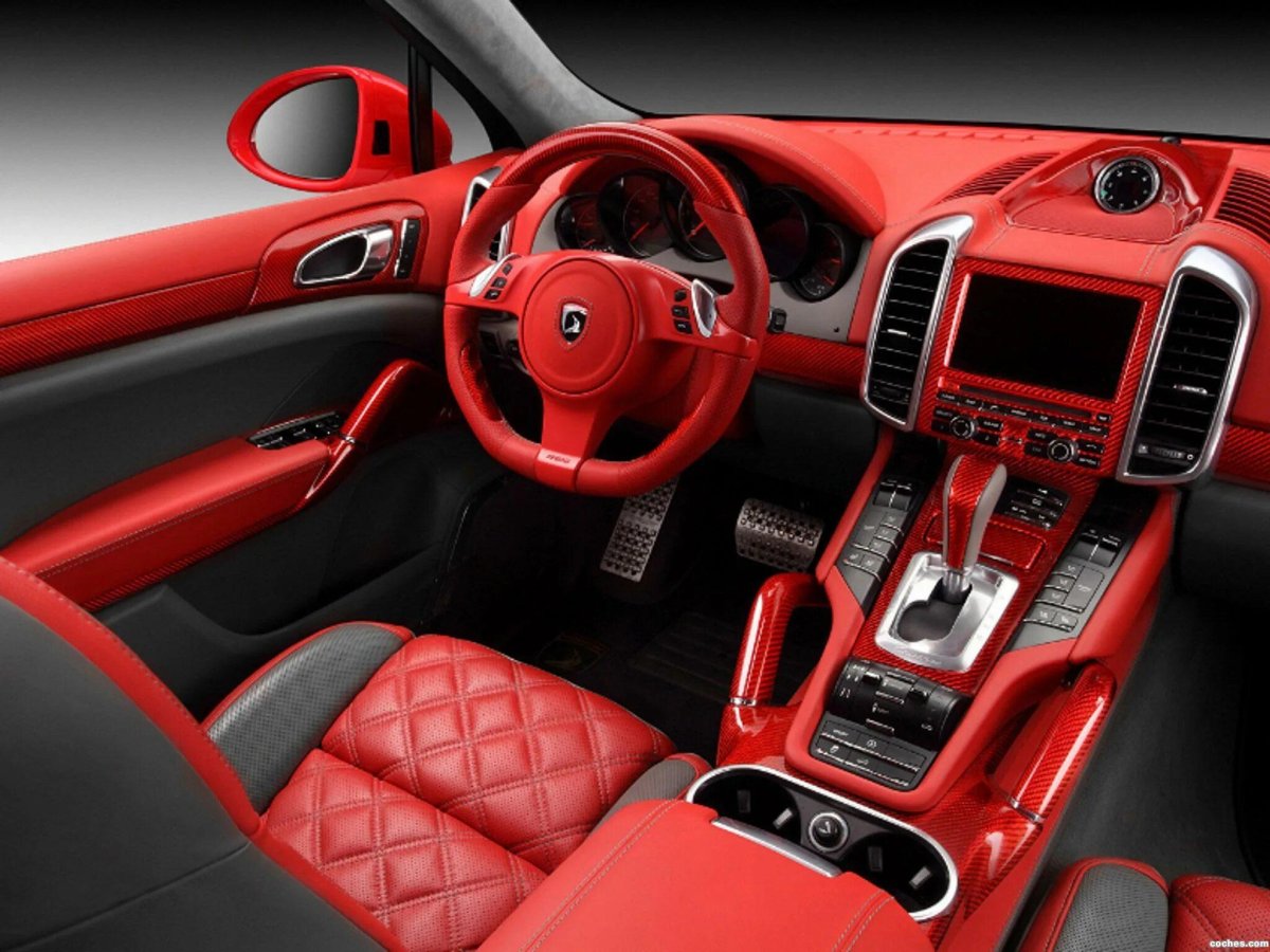 Порше Кайен красный салон