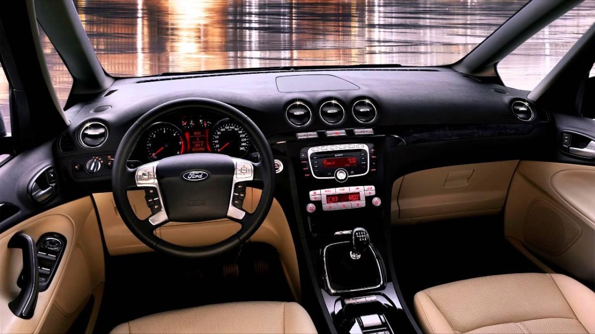 Ford Galaxy 2014 салон